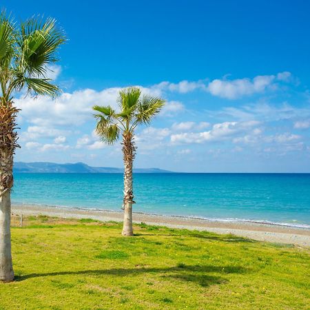 Villa Irene Palace Paphos ภายนอก รูปภาพ