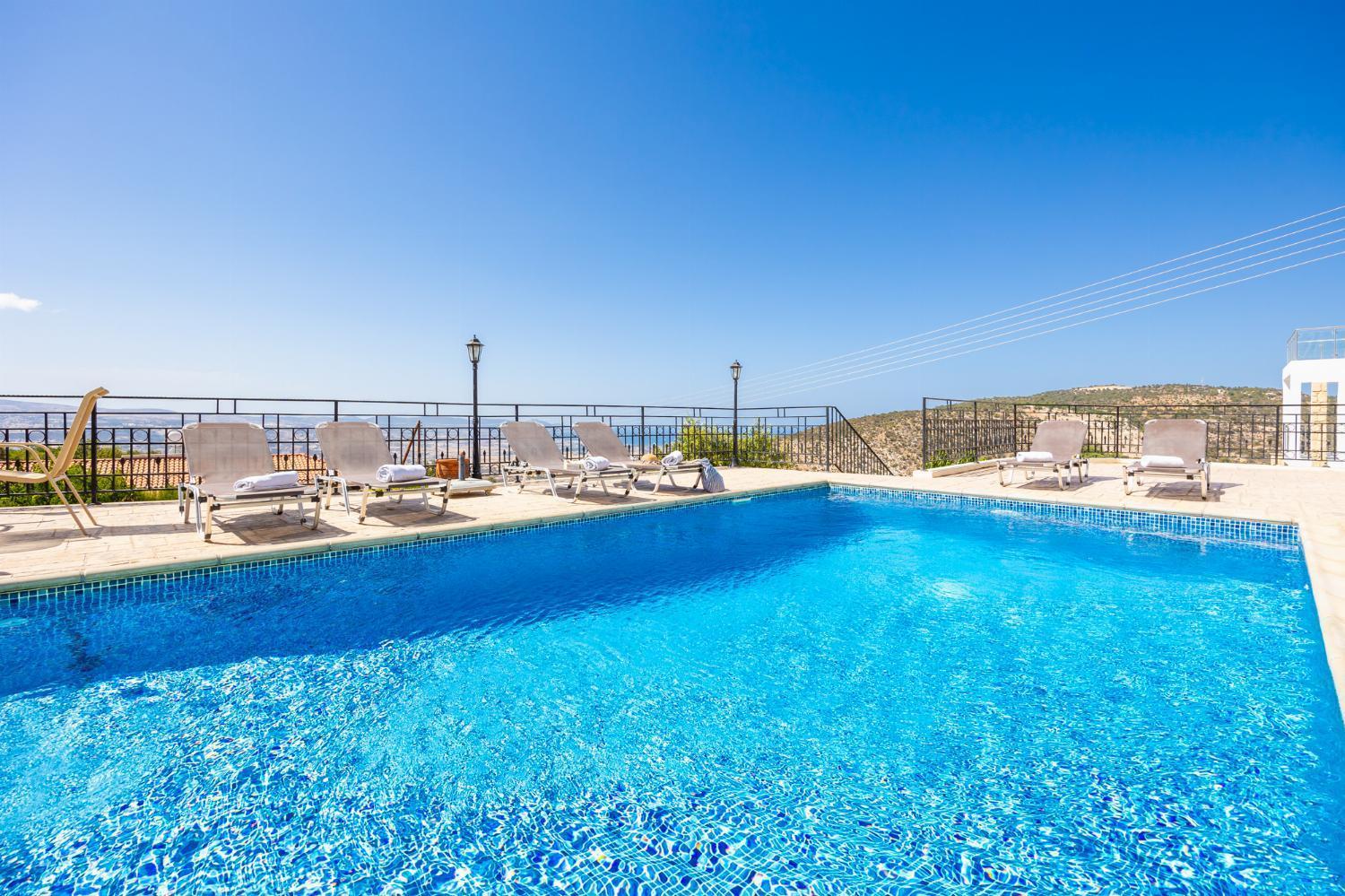 Villa Irene Palace Paphos ภายนอก รูปภาพ