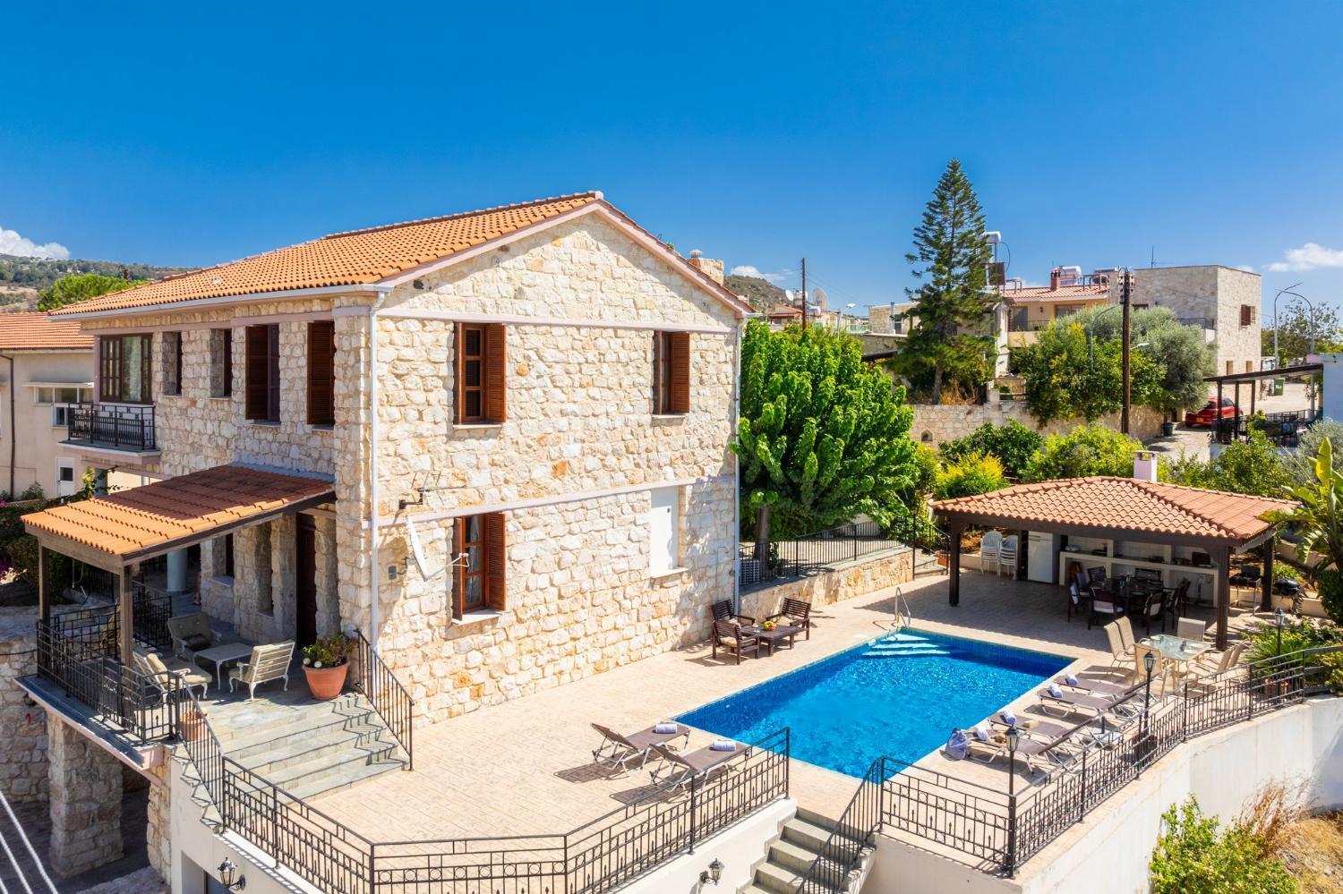 Villa Irene Palace Paphos ภายนอก รูปภาพ